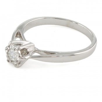 9ct white gold Diamond solitaire Ring size J